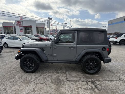 Used 2022 Jeep Wrangler Willys image 6