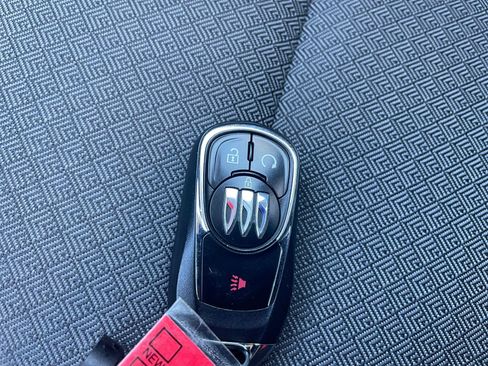 Used 2025 Buick Encore GX Preferred image 23