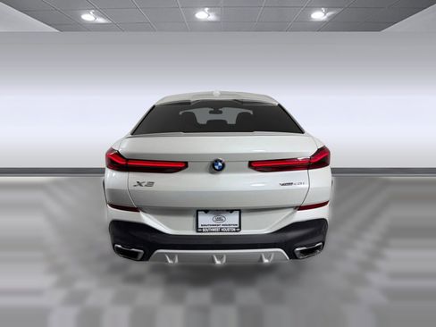 Used 2025 BMW X6 xDrive40i w/ Climate Comfort Package AWD/4WD image 10