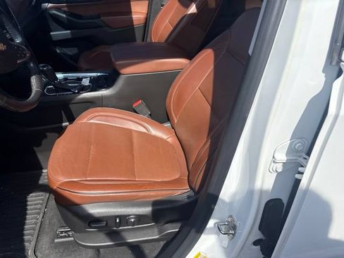 Used 2018 Chevrolet Traverse High Country AWD/4WD image 9