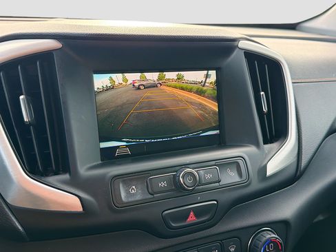 Used 2018 GMC Terrain SLE w/ Driver Convenience Package FWD image 19