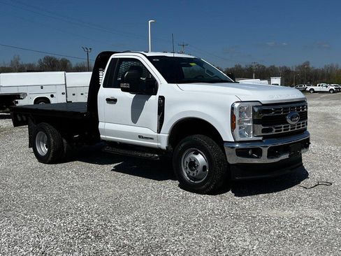New 2025 Ford F350 XL w/ XL Chrome Package image 2
