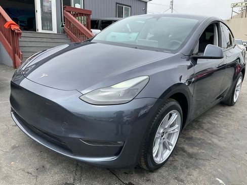 Used 2023 Tesla Model Y 2WD image 93