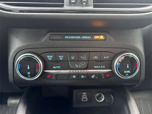 Used 2025 Ford Escape ST-Line image 16