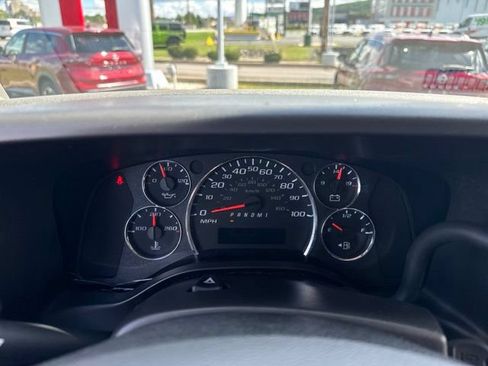 Used 2025 GMC Savana 2500 w/ Driver Convenience Package RWD image 27