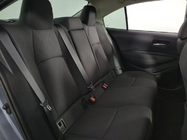 Used 2020 Toyota Corolla LE FWD image 16
