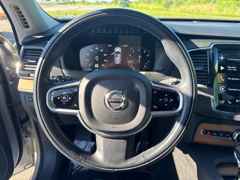 Used 2021 Volvo XC90 T6 Momentum w/ Protection Package Premier AWD/4WD image 22
