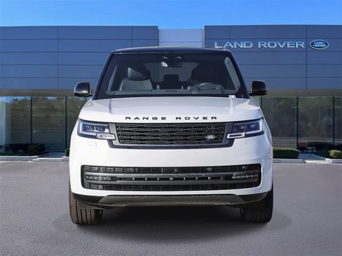 New 2026 Land Rover Range Rover Long Wheelbase SE image 2