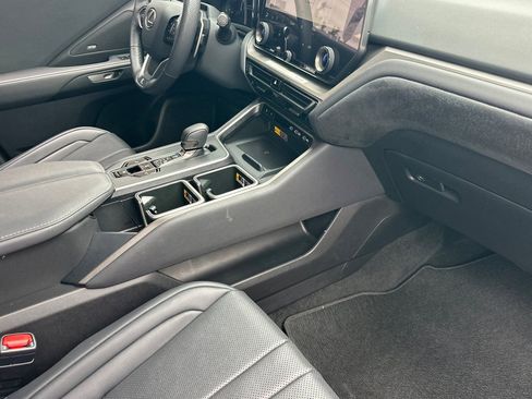 Certified 2025 Lexus TX 500h AWD w/ Technology Package image 13