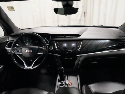 Used 2021 Cadillac XT6 Premium Luxury AWD/4WD image 7