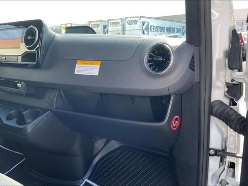 Used 2026 Mercedes-Benz Sprinter 2500 image 13