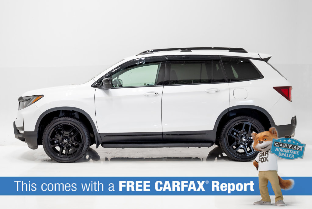 Used 2024 Honda Passport Black Edition image 2
