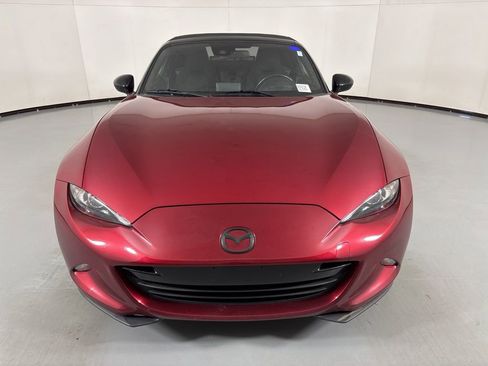 Used 2019 MAZDA MX-5 Miata Sport w/ I-ACTIVSENSE Sport Package image 3