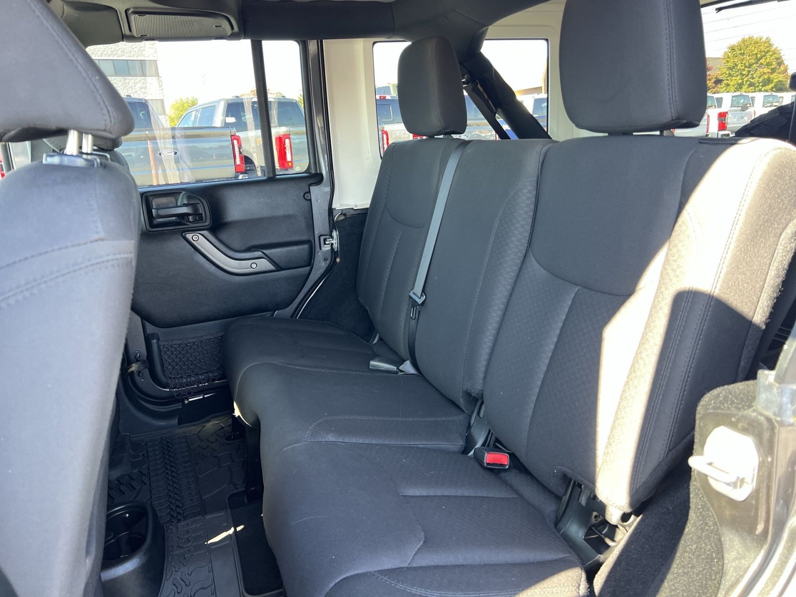 Used 2016 Jeep Wrangler Unlimited Sport AWD/4WD image 22