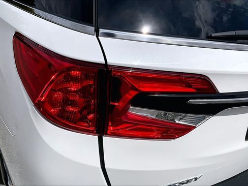 Used 2024 Honda Odyssey EX-L image 28