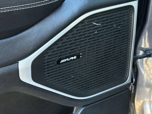 Used 2024 Jeep Wagoneer L Series II w/ Flexible Seating Group image 8