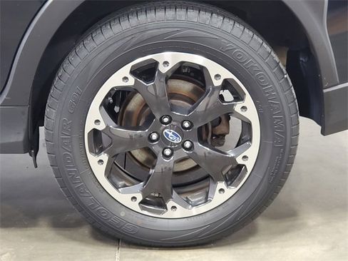 Certified 2023 Subaru Crosstrek 2.0i image 9