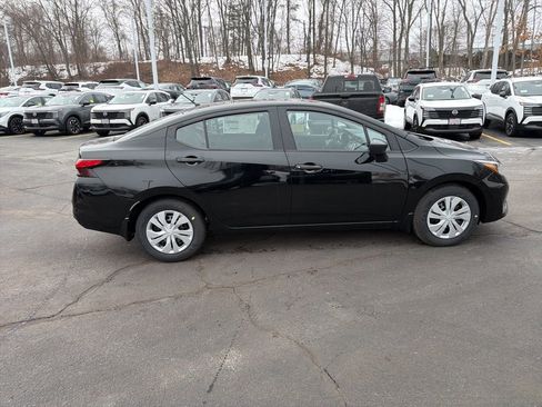 New 2025 Nissan Versa S w/ Trunk Package FWD image 7