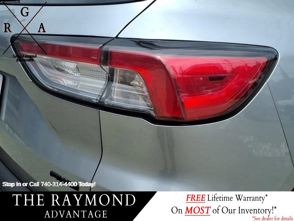 Used 2022 Ford Escape SEL w/ SEL Stealth AWD Package image 8