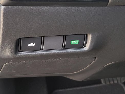 New 2027 Nissan Sentra S w/ Floor Mat Package FWD image 17