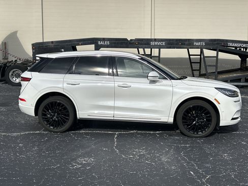 Certified 2022 Lincoln Corsair Reserve w/ Equipment Group 201A image 2