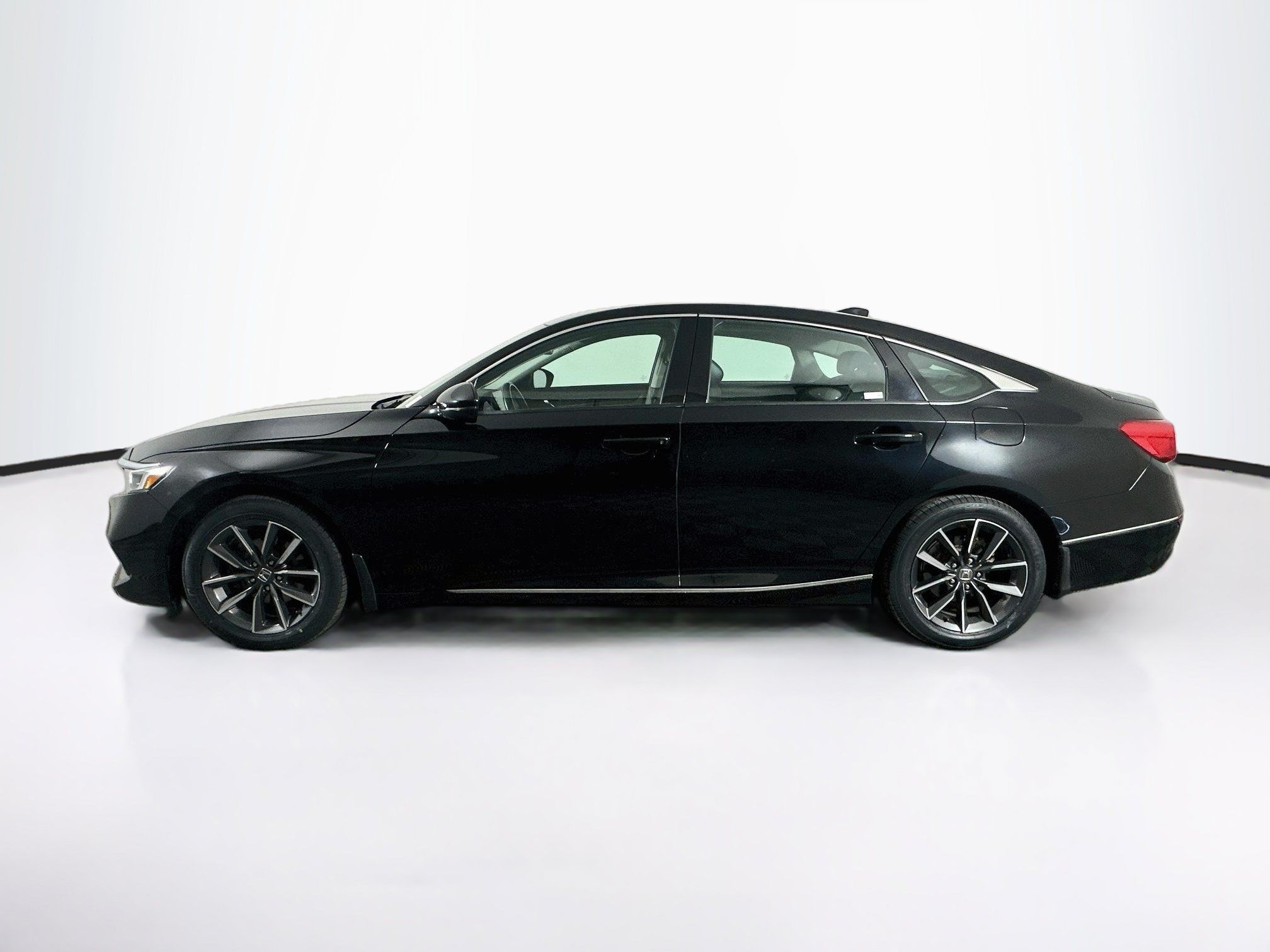 Used 2021 Honda Accord EX-L image 4