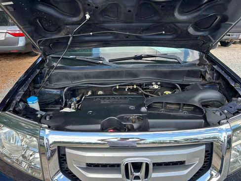 Used 2011 Honda Pilot Touring image 17