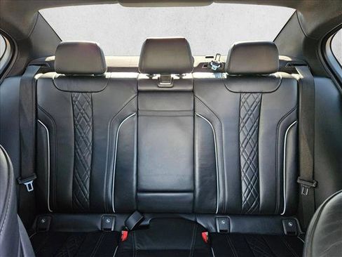 Used 2018 BMW M550i xDrive image 17