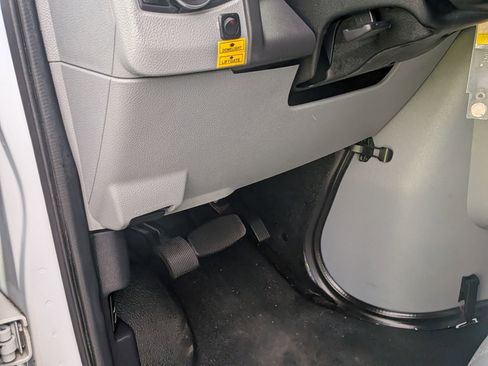 Used 2024 Ford E-350 and Econoline 350 Super Duty w/ Power Windows & Locks Group RWD image 17