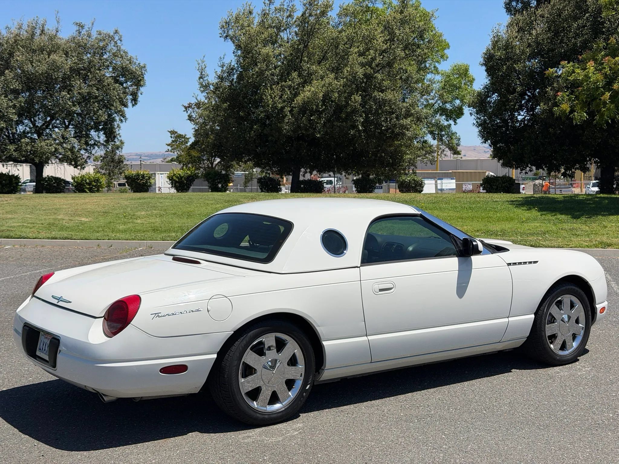 Used 2002 Ford Thunderbird RWD image 5