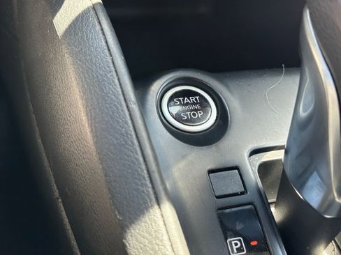 Used 2023 Nissan Kicks S image 6