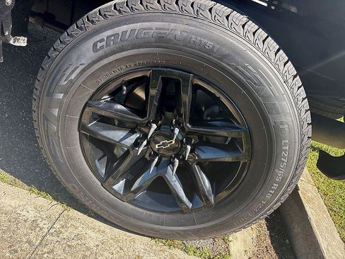 Used 2022 Chevrolet Silverado 1500 Custom Trail Boss AWD/4WD image 7