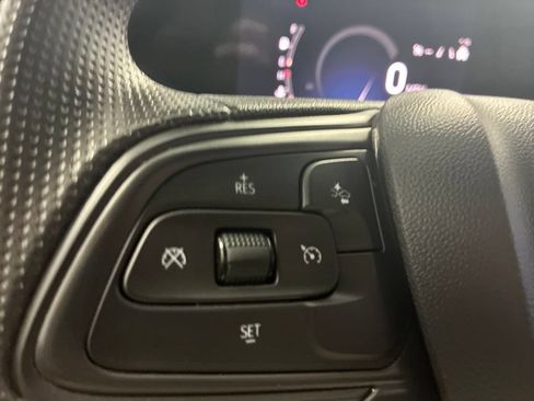 Used 2025 Buick Envista Preferred FWD image 19