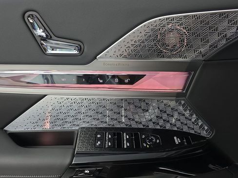 New 2026 BMW 740i xDrive w/ Executive Package image 27