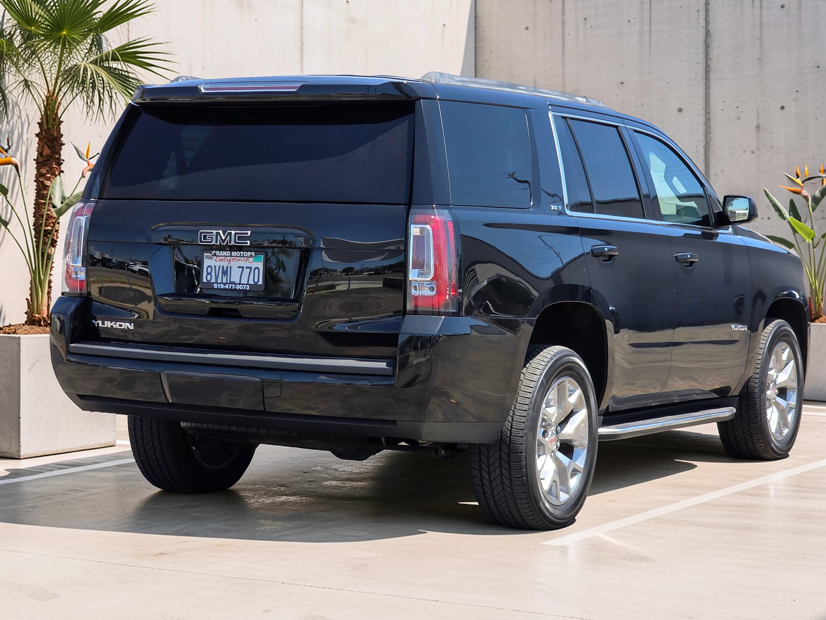 Used 2018 GMC Yukon SLT w/ Open Road Package RWD image 8