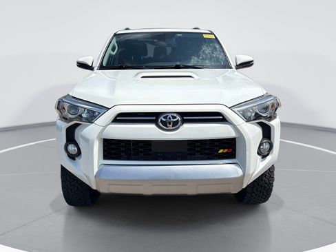 Used 2020 Toyota 4Runner TRD Off-Road Premium w/ Moonroof Package AWD/4WD image 2