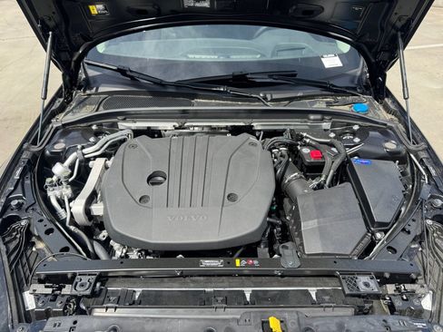 New 2026 Volvo V60 B5 Cross Country Ultra AWD/4WD image 16
