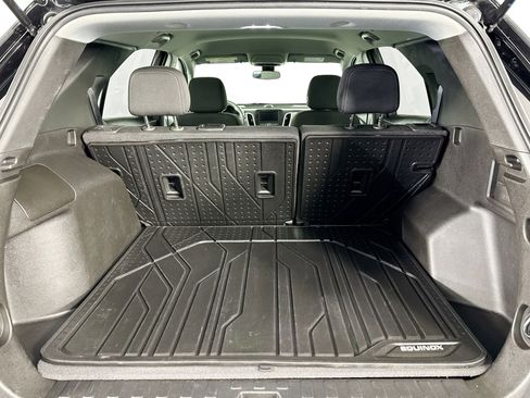 Used 2021 Chevrolet Equinox LT w/ LPO, Floor Liner Package image 35