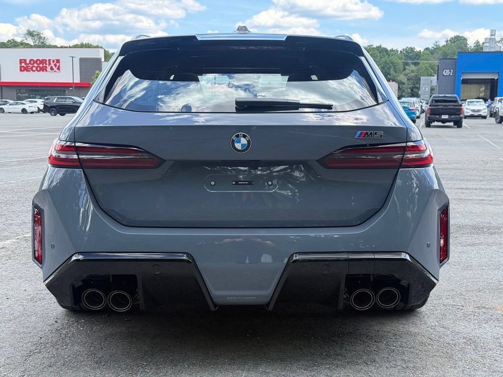 New 2027 BMW M5 Touring AWD/4WD image 5