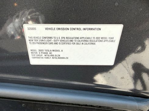 Used 2022 Tesla Model X image 12