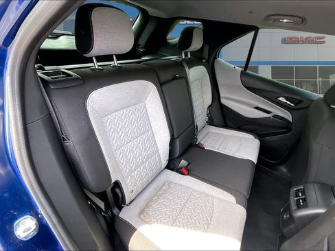 Used 2023 Chevrolet Equinox LS AWD/4WD image 25