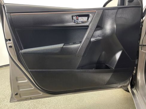 Used 2014 Toyota Corolla L image 17