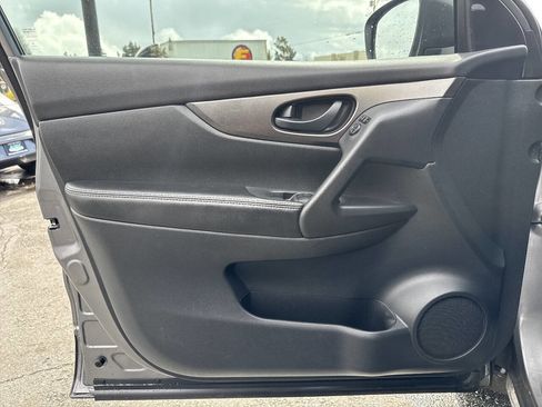 Used 2019 Nissan Rogue Sport S FWD image 25
