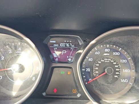 Used 2013 Hyundai Elantra GLS w/ Preferred Pkg image 18