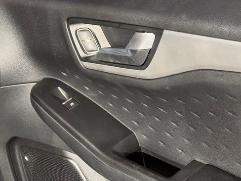 Used 2020 Ford Escape SEL image 27