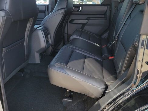 New 2025 Ford Bronco Outer Banks w/ Sasquatch Package image 7