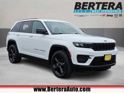 Used 2023 Jeep Grand Cherokee Altitude