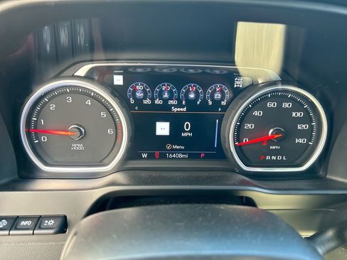 Used 2021 Chevrolet Silverado 1500 LTZ w/ LTZ Premium Package AWD/4WD image 15