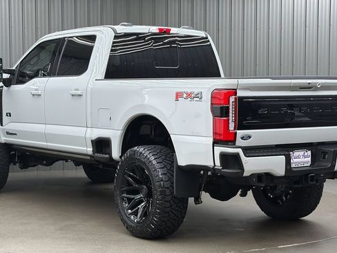 Used 2026 Ford F250 Platinum AWD/4WD image 3