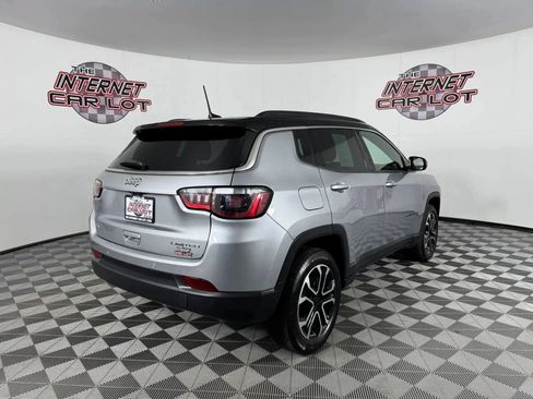 Used 2024 Jeep Compass Limited AWD/4WD image 7